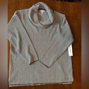 Calvin Klein Black and White Chevron Top